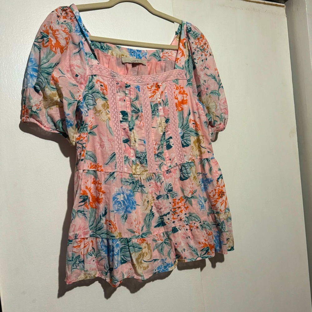 LOFT Pink Floral Puff Sleeve Top